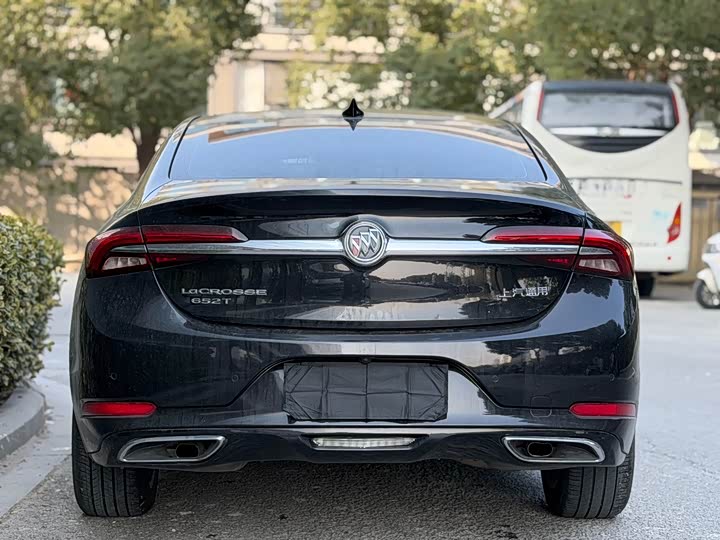 Фото 5 - Buick LaCrosse