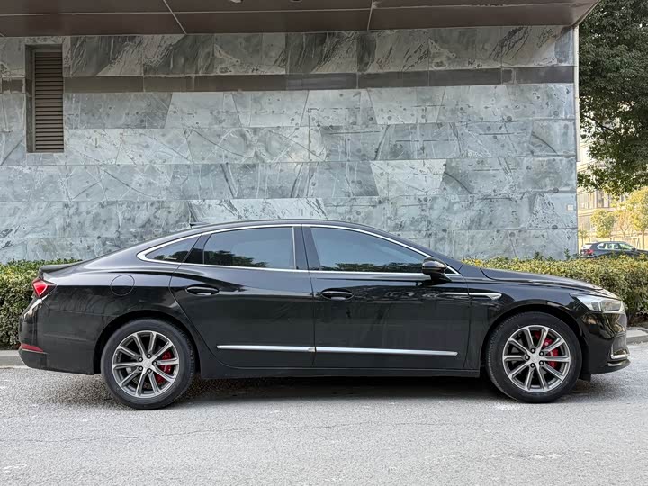 Фото 8 - Buick LaCrosse