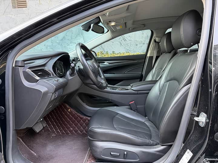 Фото 9 - Buick LaCrosse