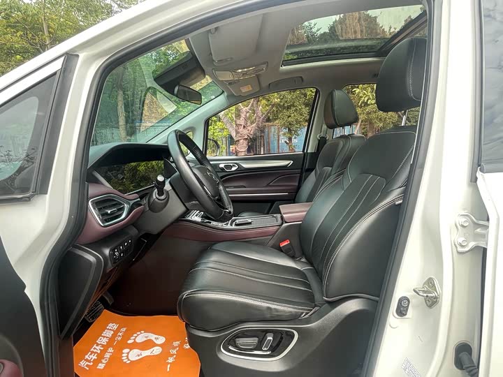 Фото 4 - GAC Trumpchi M6