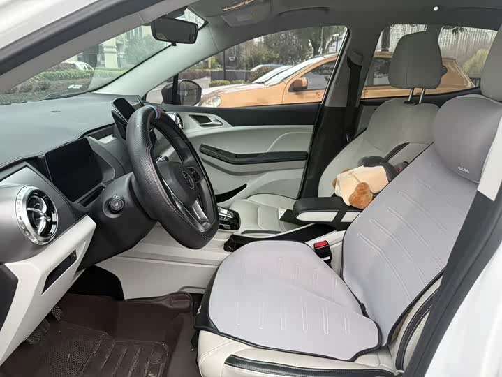 Фото 6 - BYD Yuan Pro