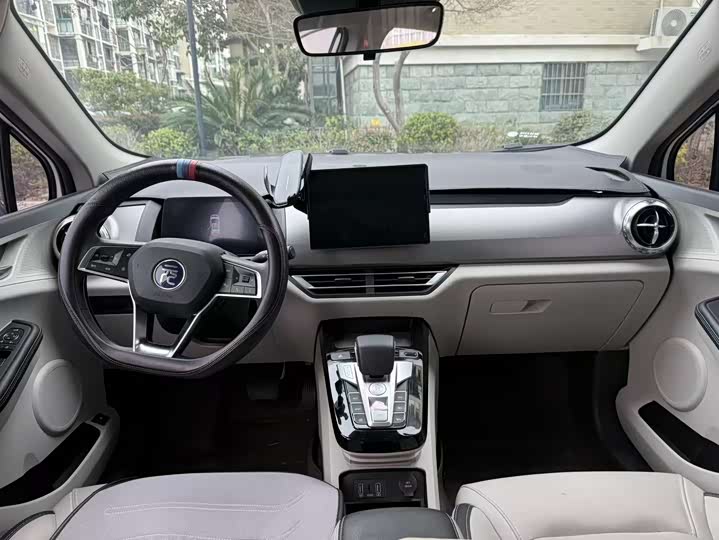 Фото 8 - BYD Yuan Pro