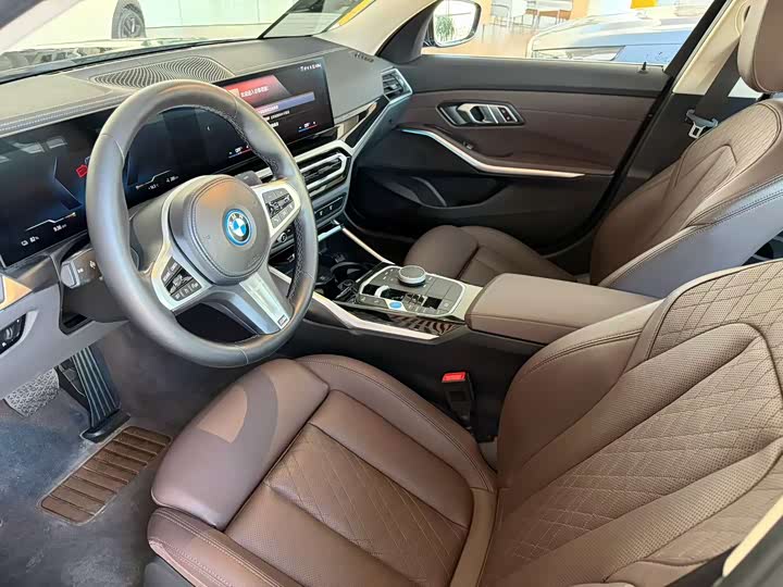 Фото 3 - BMW i3