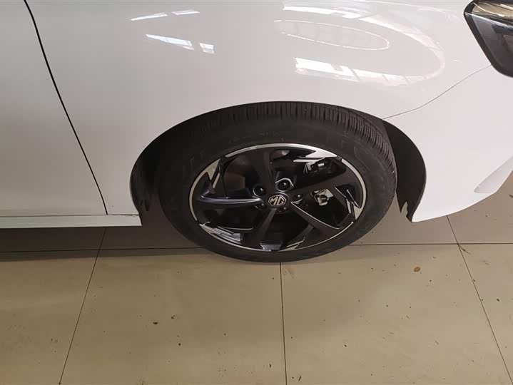 Фото 6 - MG Motor 5