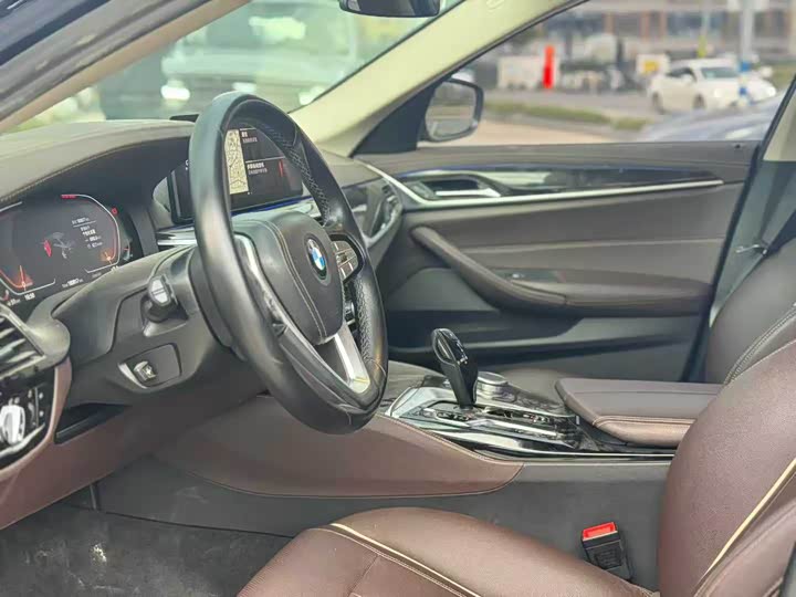 Фото 4 - BMW 5 Series