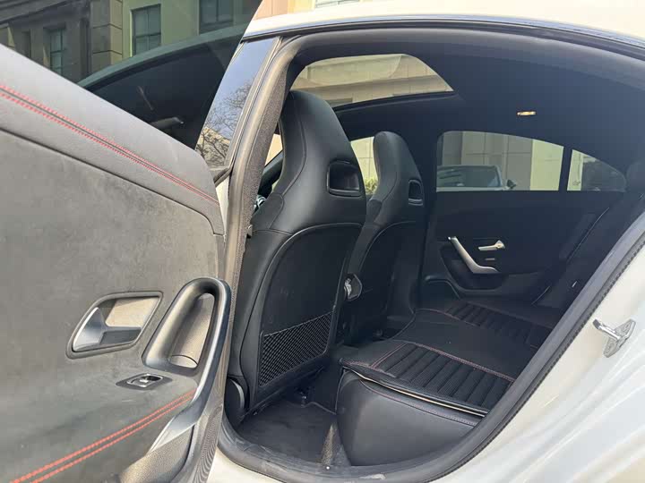 Фото 6 - Mercedes-Benz CLA-Class