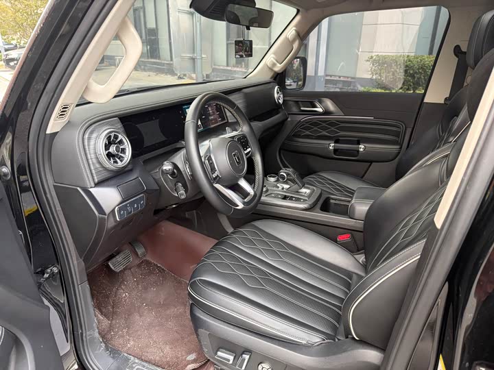 Фото 6 - Tank 300