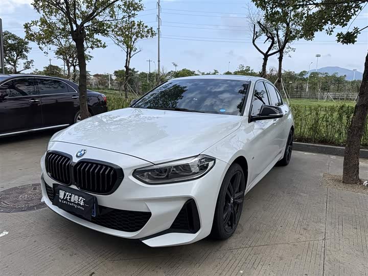 Фото 1 - BMW 1 Series