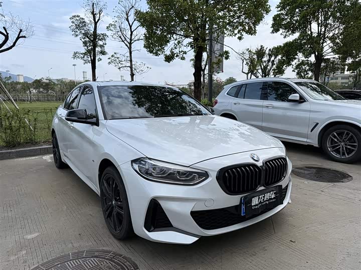 Фото 2 - BMW 1 Series