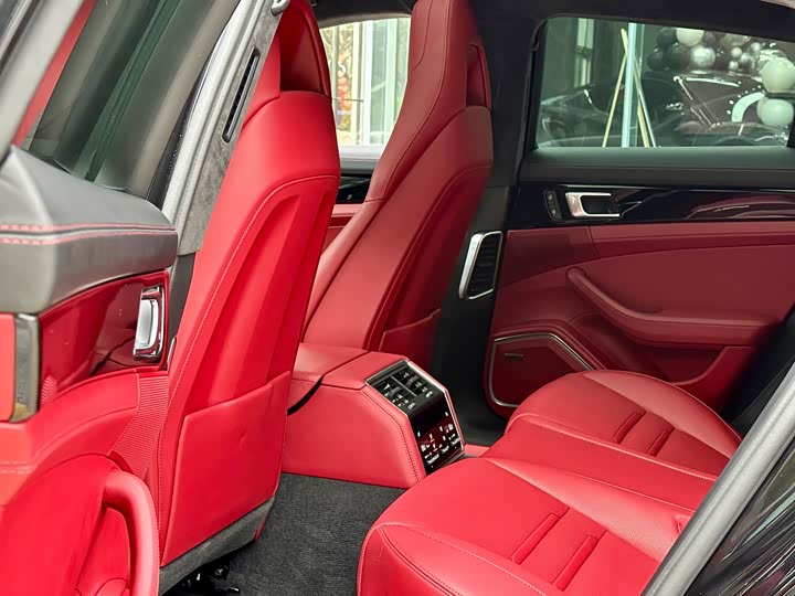 Фото 4 - Porsche Panamera