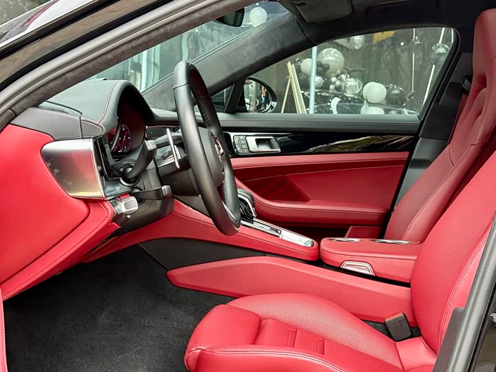 Фото 8 - Porsche Panamera