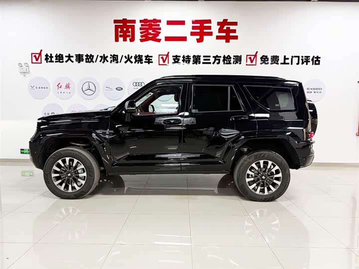 Фото 4 - Tank 700 Hybrid