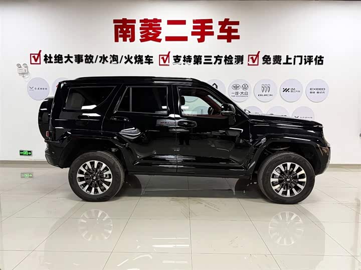 Фото 5 - Tank 700 Hybrid