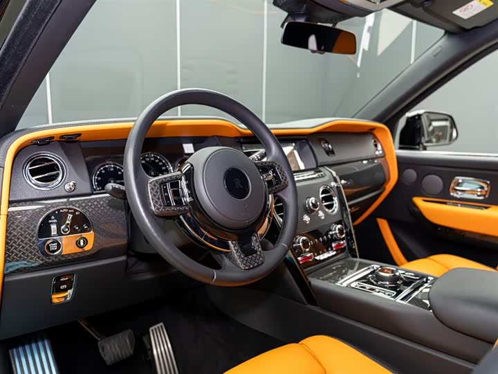 Фото 9 - Rolls-Royce Cullinan