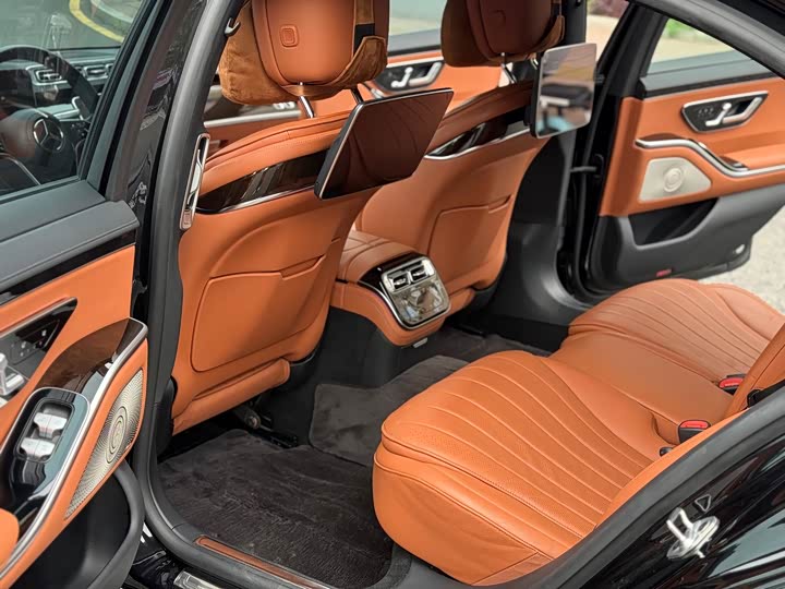 Photo 6 - Mercedes-Benz S-Class