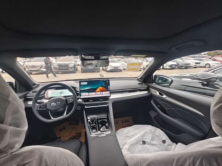 Фото 5 - Geely Preface