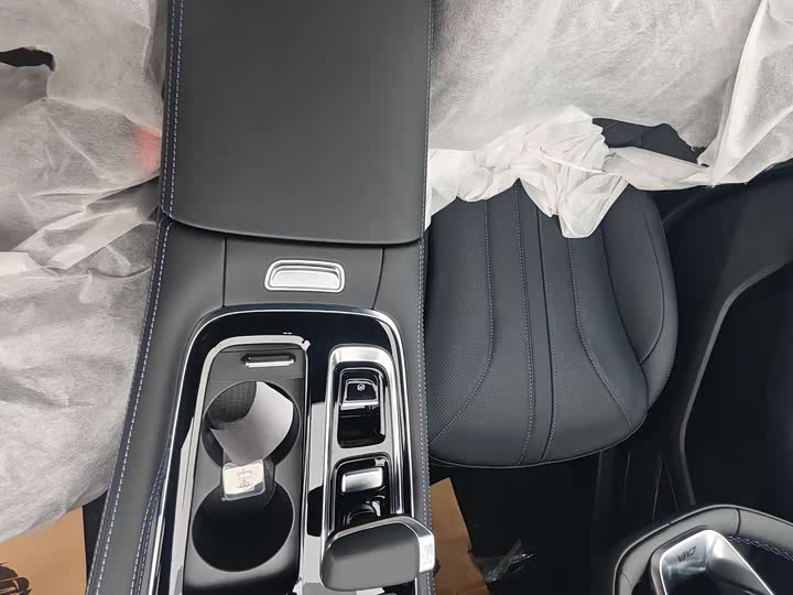 Фото 6 - Geely Preface