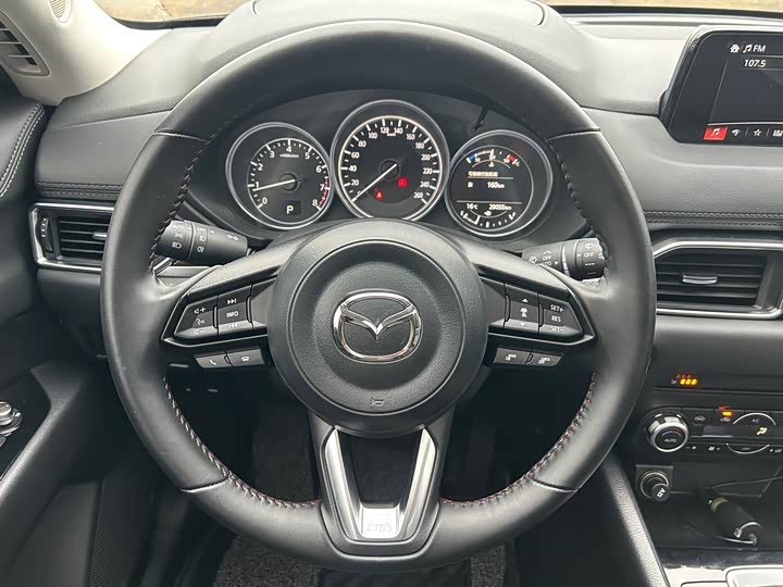 Фото 8 - Mazda CX-5