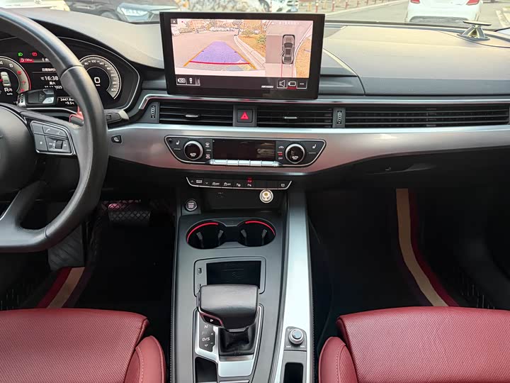 Фото 9 - Audi A4L