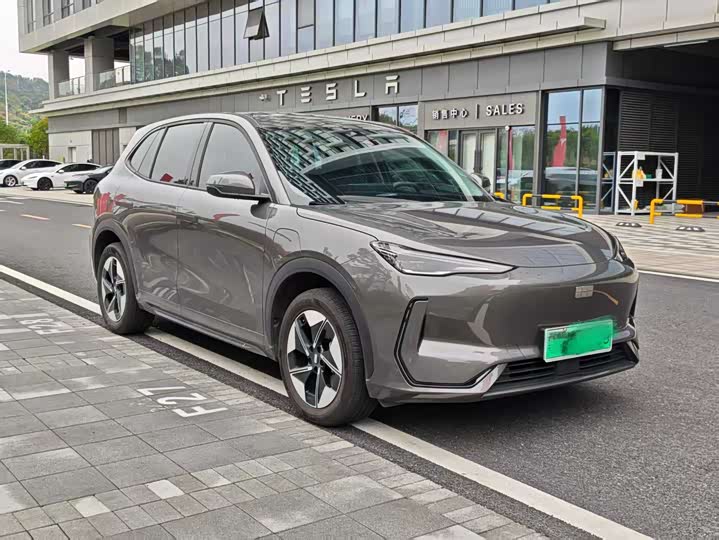 Фото 2 - Geely Galaxy E5