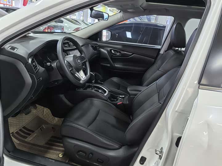 Фото 7 - Nissan X-Trail