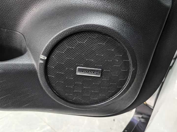 Фото 9 - Nissan X-Trail