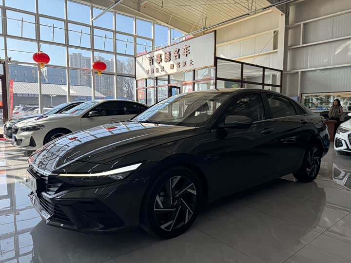 Фото 1 - Hyundai Elantra N line