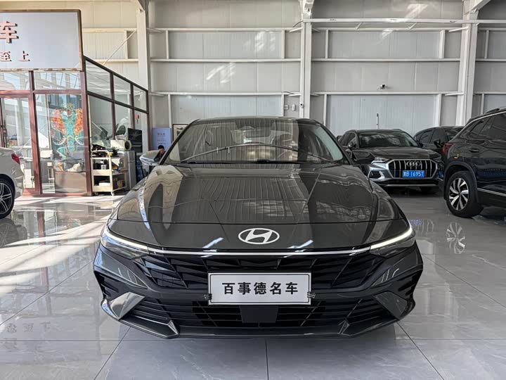 Фото 2 - Hyundai Elantra N line