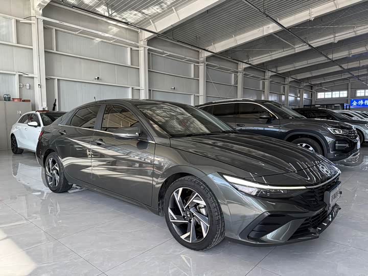 Фото 3 - Hyundai Elantra N line