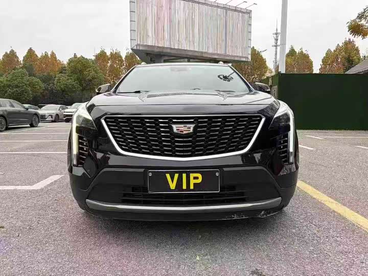 Фото 2 - Cadillac XT4