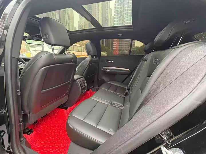 Фото 5 - Cadillac XT4