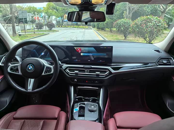 Фото 4 - BMW i3