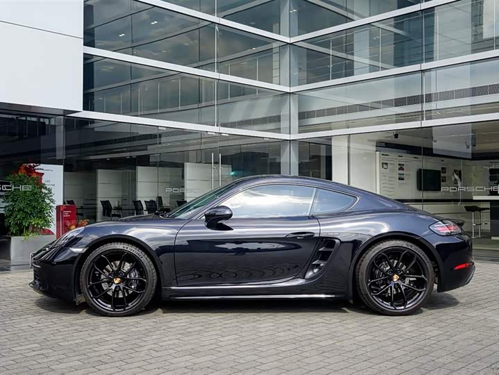 Photo 5 - Porsche 718