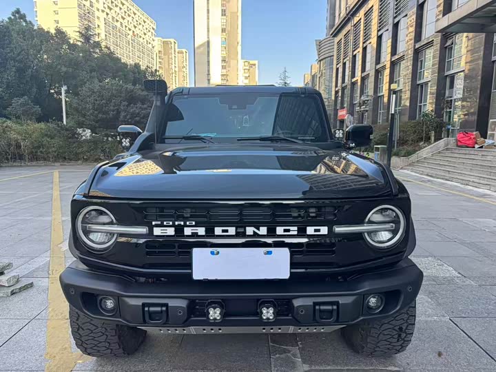 Photo 1 - Ford Bronco