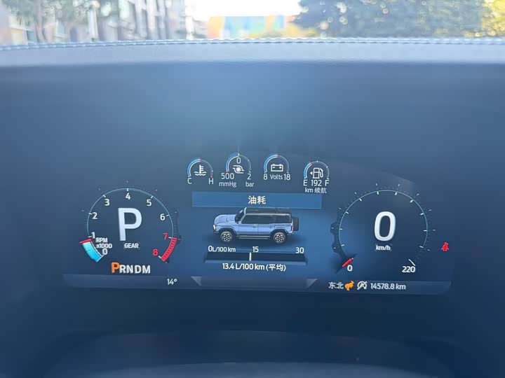 Photo 6 - Ford Bronco