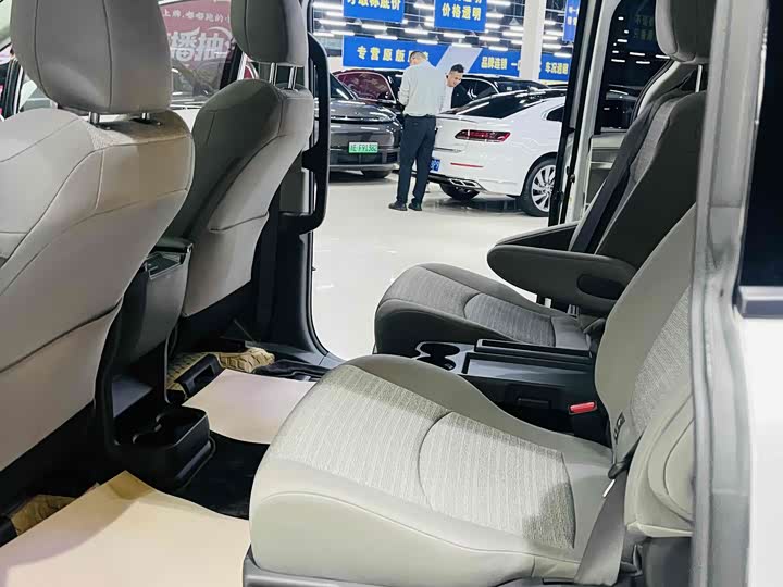 Toyota Sienna 2021 2021款 2.5L混动 舒适版