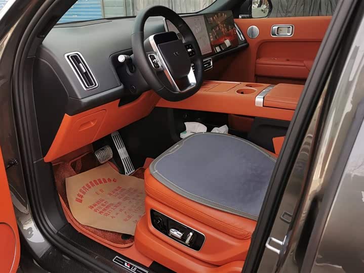 Фото 9 - LiXiang L8