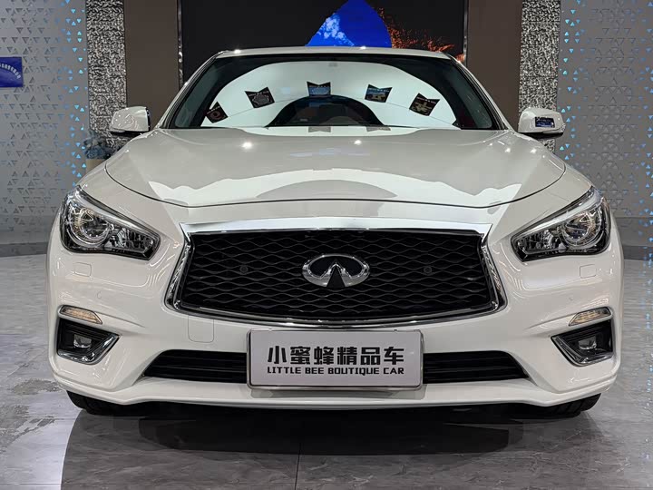 Фото 2 - Infiniti Q50L