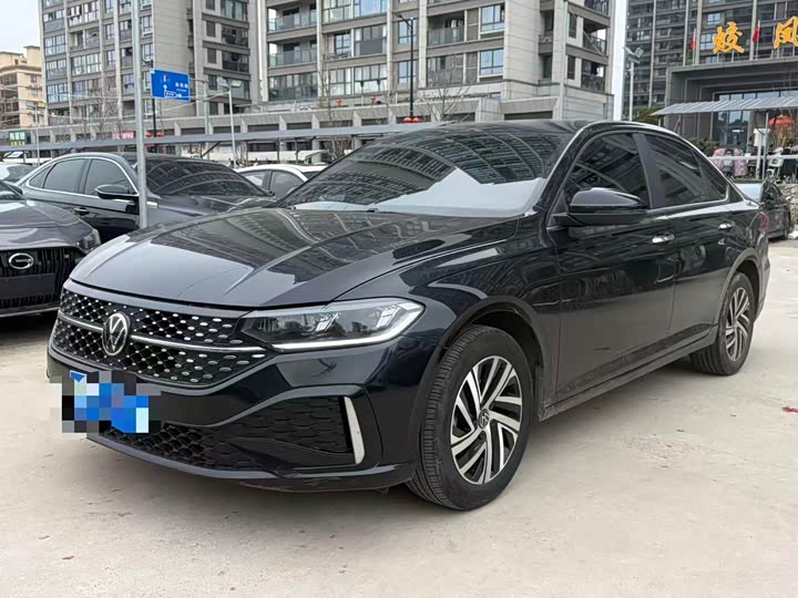 Фото 1 - Volkswagen Lavida