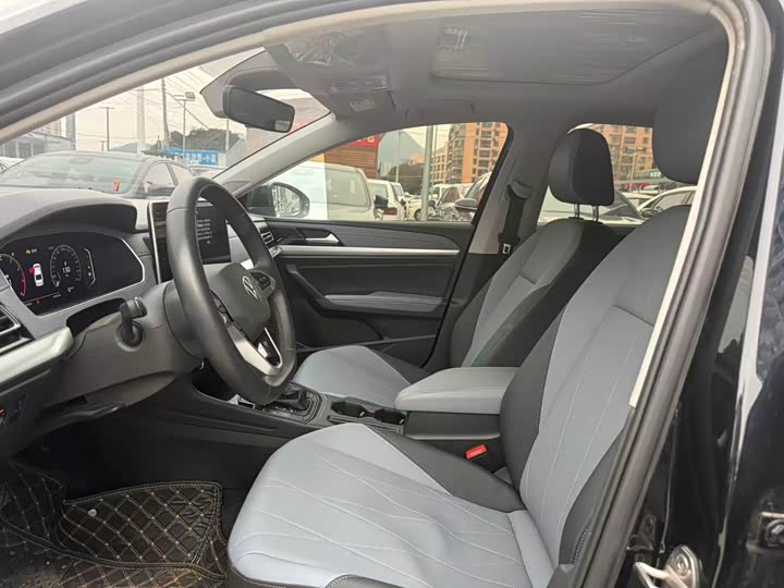 Фото 4 - Volkswagen Lavida