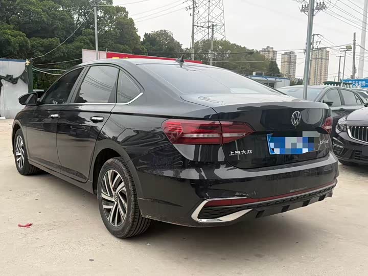 Фото 9 - Volkswagen Lavida