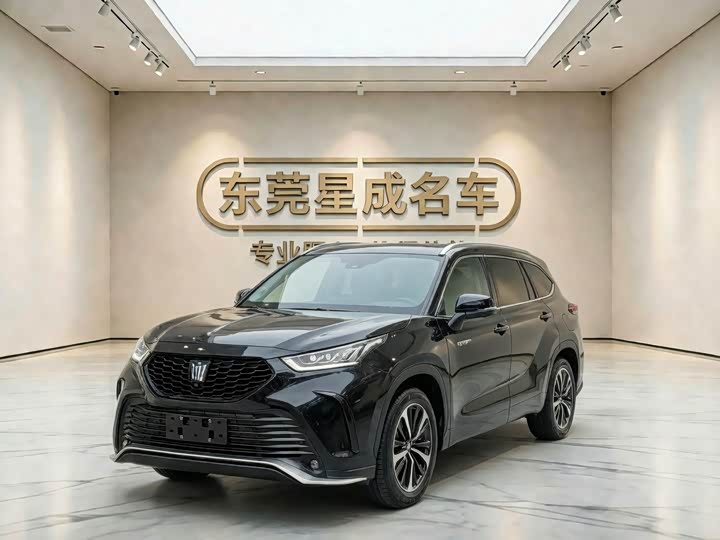 Фото 1 - Toyota Crown Kluger