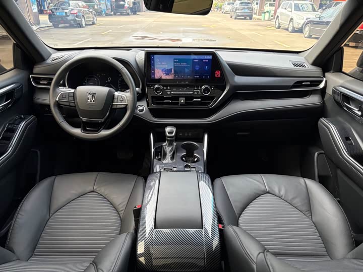 Фото 6 - Toyota Crown Kluger