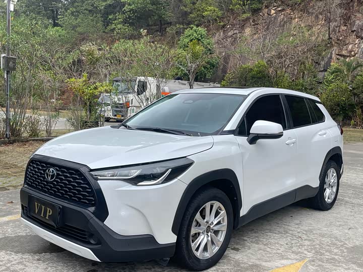 Фото 1 - Toyota Corolla Cross