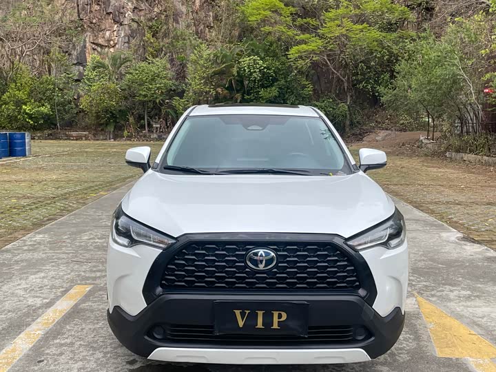 Фото 2 - Toyota Corolla Cross