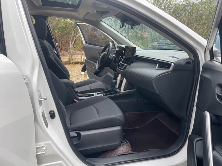 Фото 9 - Toyota Corolla Cross