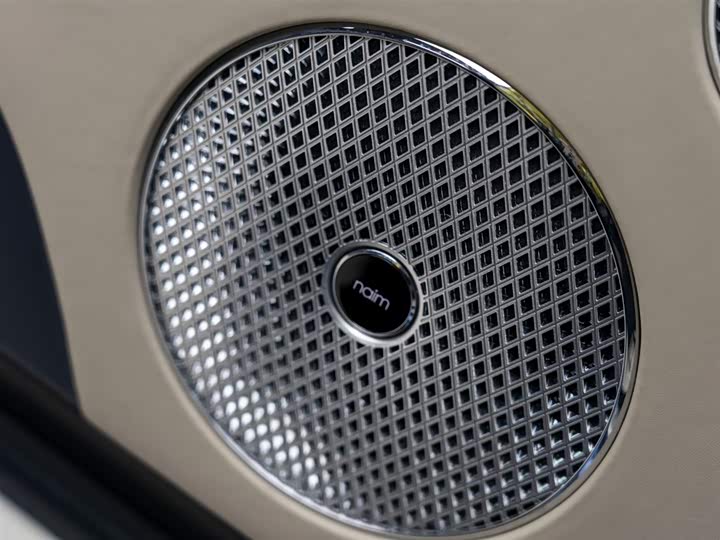 Фото 8 - Bentley Bentayga