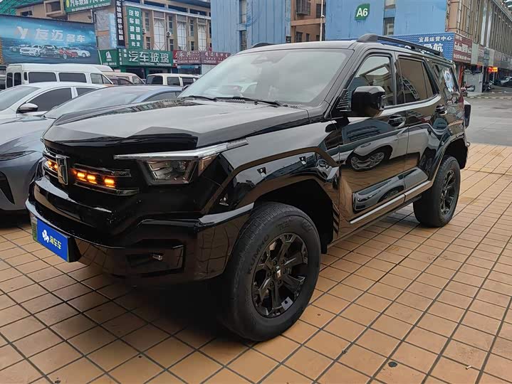 Фото 1 - Tank 400 Hybrid