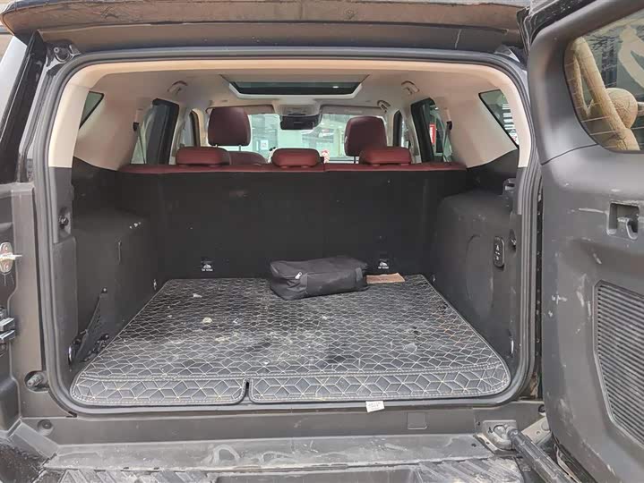 Фото 4 - Tank 400 Hybrid