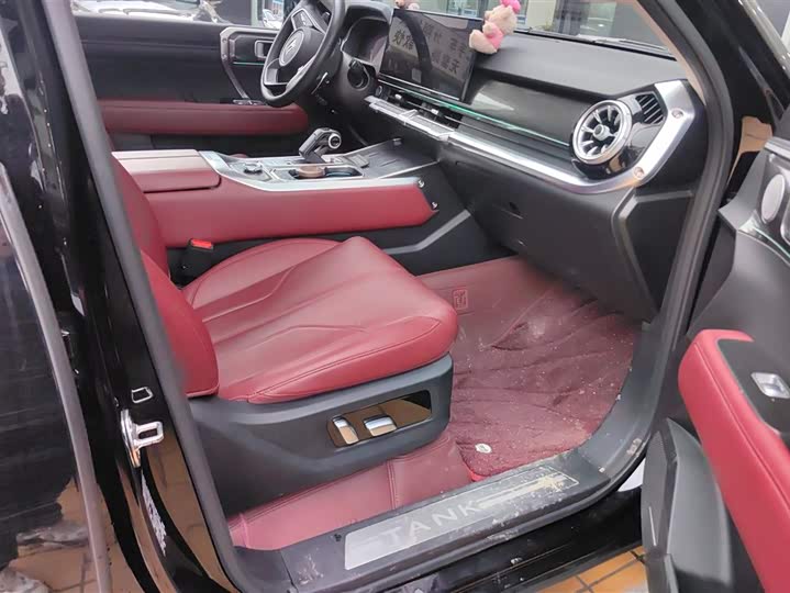 Фото 8 - Tank 400 Hybrid